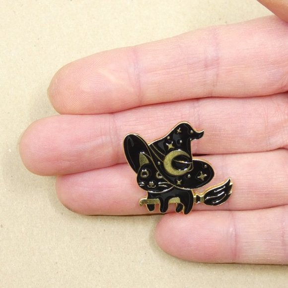 FREE ADD ON WITH PURCHASE Celestial Witch Kitty Riding A Broom Enamel Brooch Pin - Picture 2 of 4